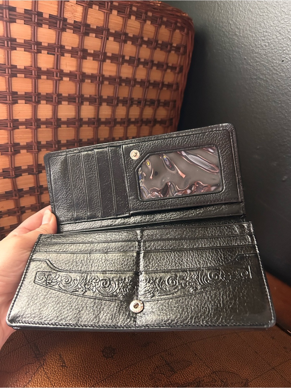 vintage Brighton croc-embossed black leather crossbody wallet - Picture 10 of 16